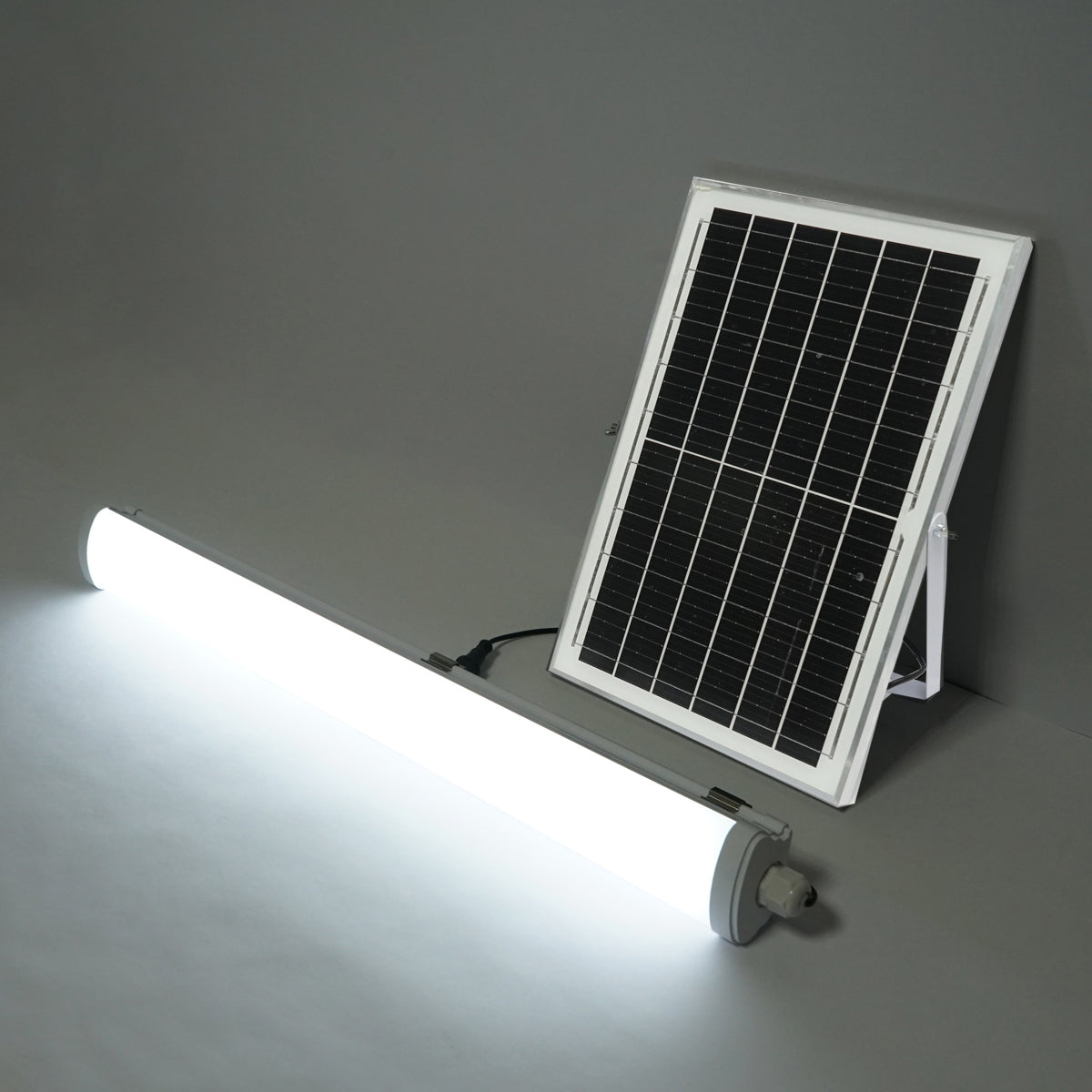 300W LED lamp, 6500K with polycrystalline solar panel, remote control and 7200mAh battery IP20 Breckner Germany